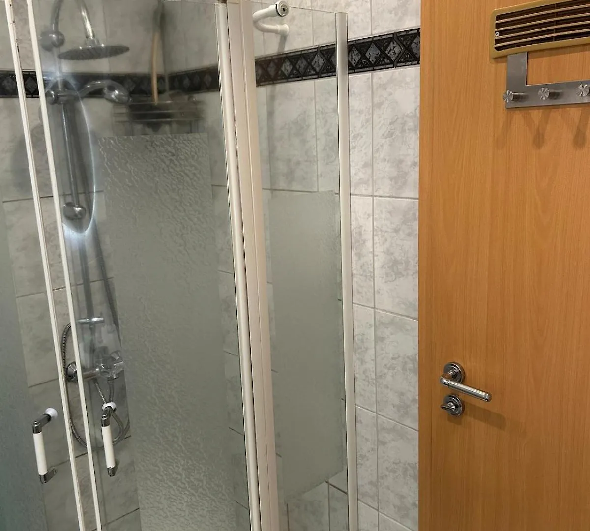 3 Zimmer Whg In Hannover In Zentrum Naehe Mit Balkon Germany