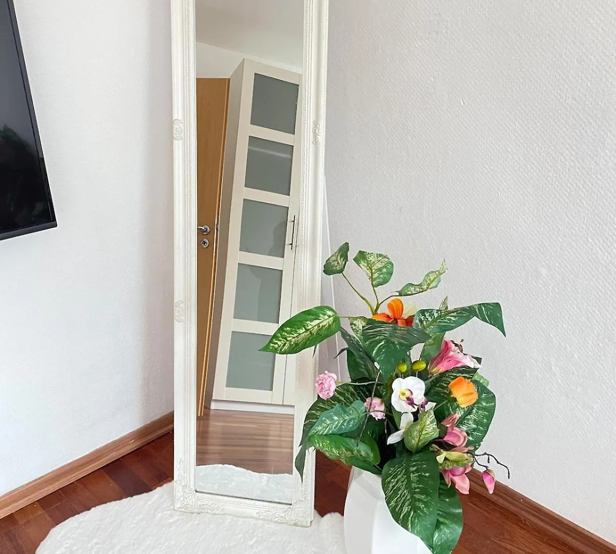 3 Zimmer Whg In Hannover In Zentrum Naehe Mit Balkon Apartment