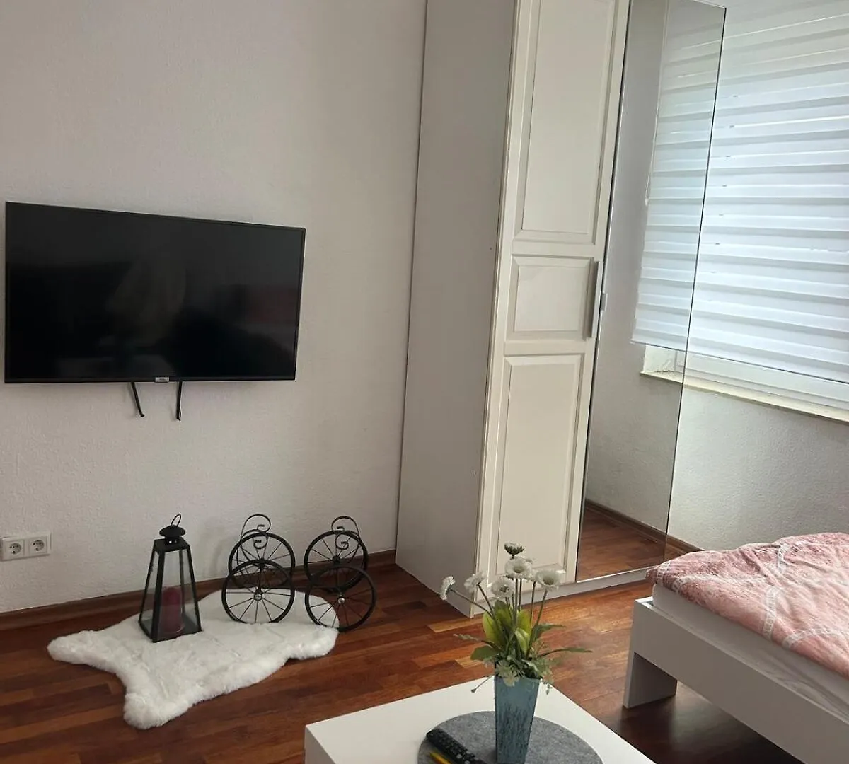 3 Zimmer Whg In Hannover In Zentrum Naehe Mit Balkon Apartment